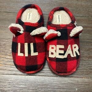 Dearfoams Kids and Toddlers Lil Bear Baby Bear Christmas Holiday slippers 13-1